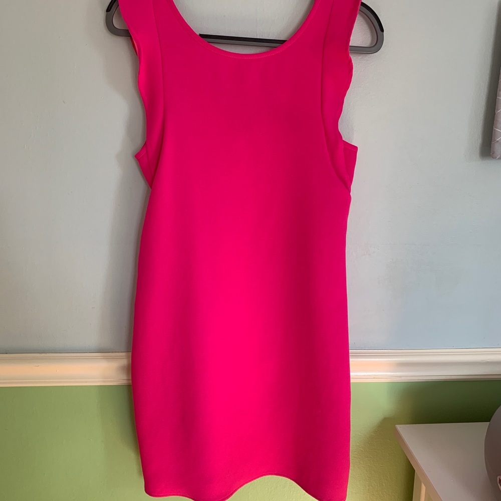 Sleeveless hot pink dress